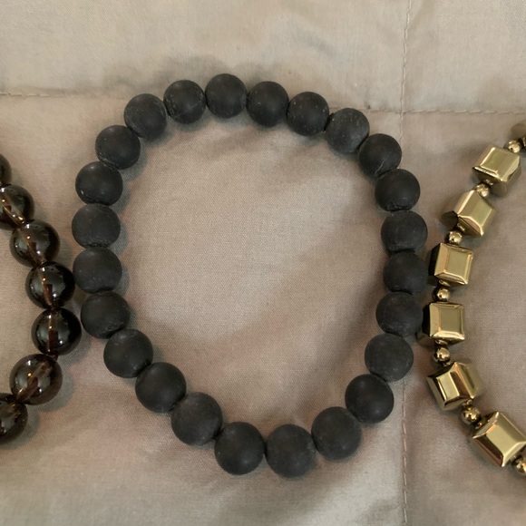 Crystal Bracelet Lot - Garnet, Shungite, Pyrite and Flourite - Picture 3 of 5